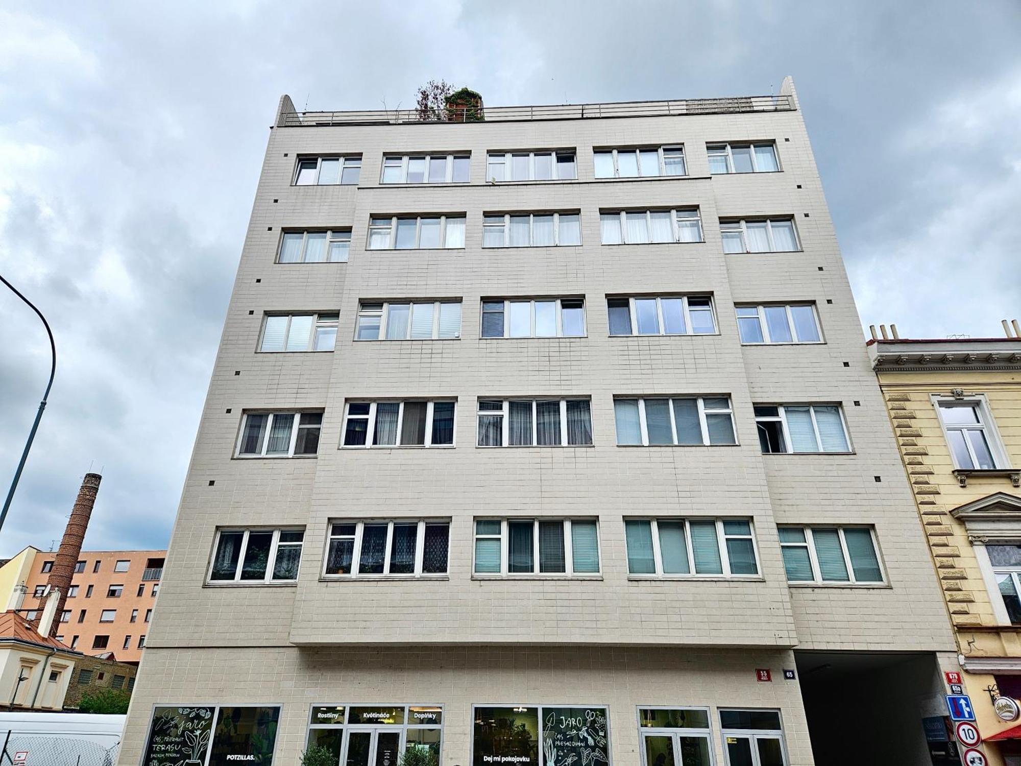Top Floor Studio With Terrace Prague Exterior photo
